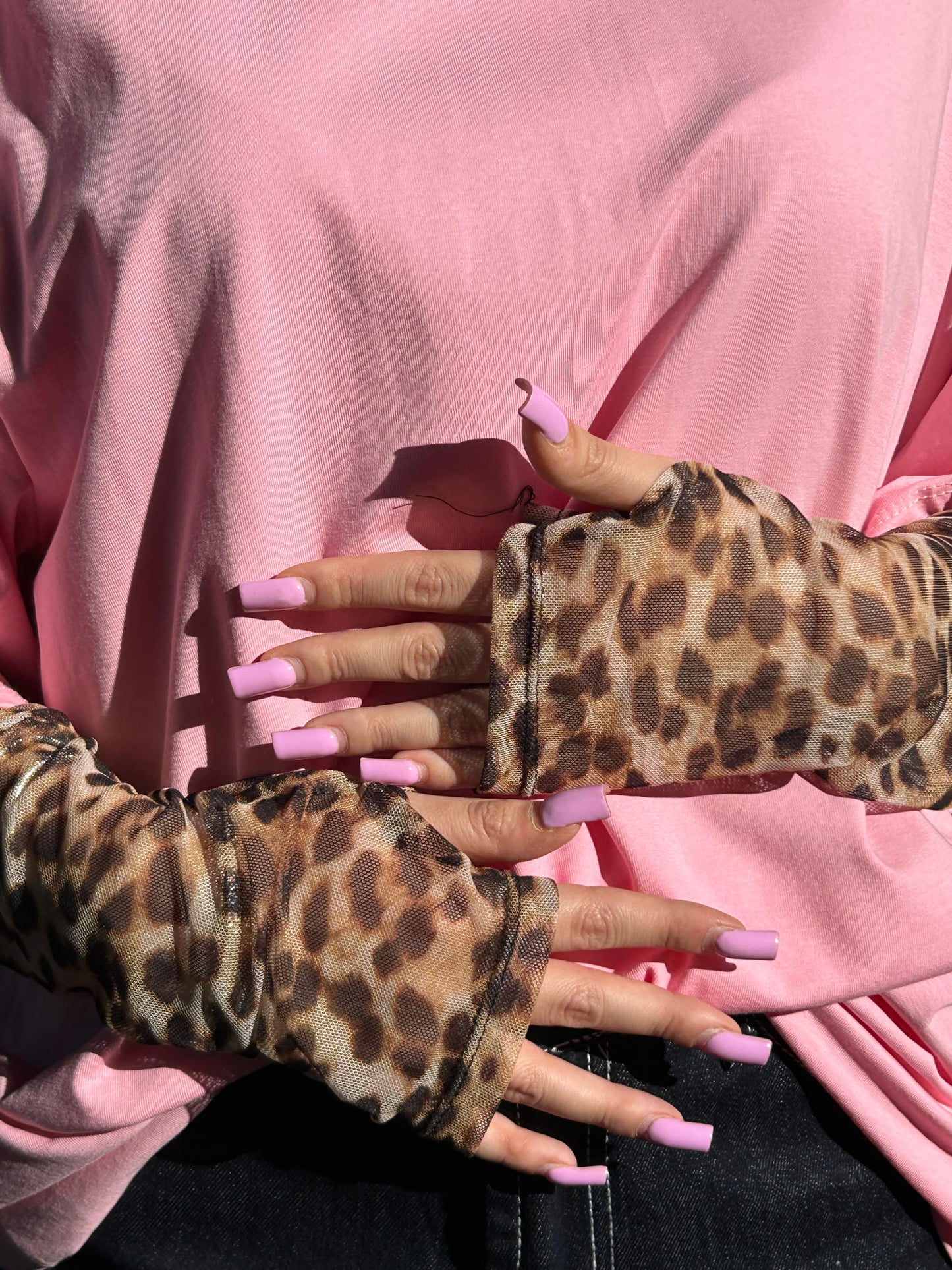 maglia con maniche animalier